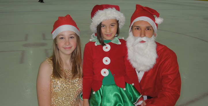 Streatham skaters in santa costumes