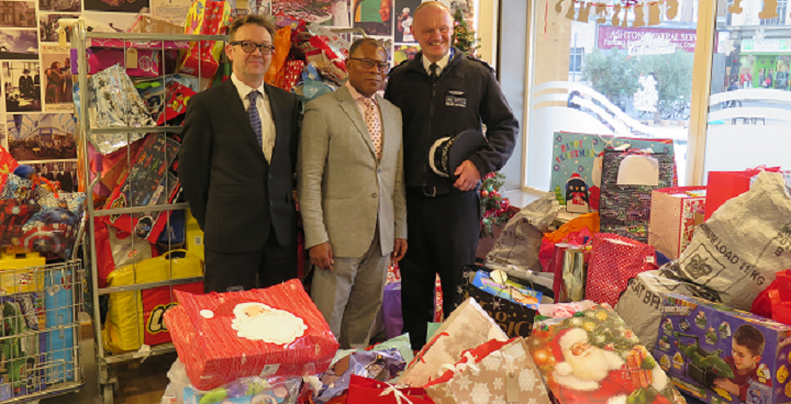 Police present council with Christmas gifts for youngsters across the borough