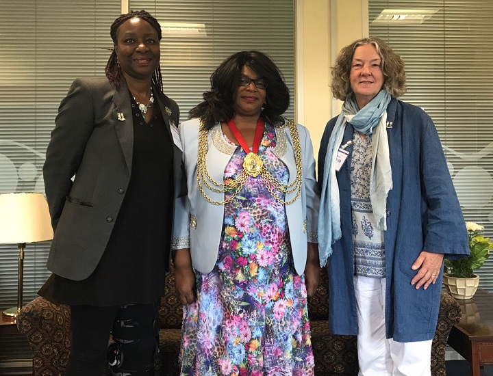 Lambeth's Mayor with two of the three competition winners