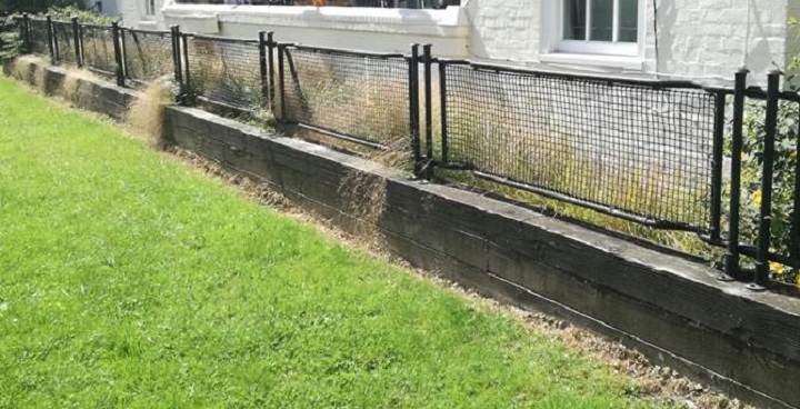 Help us to discover Lambeth’s stretcher railings!
