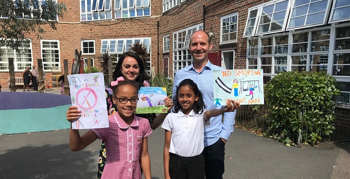 Cllr Davie with Martinet Ackerman, Jessop Assistant Headteacher, Skye and Divya holding their designs