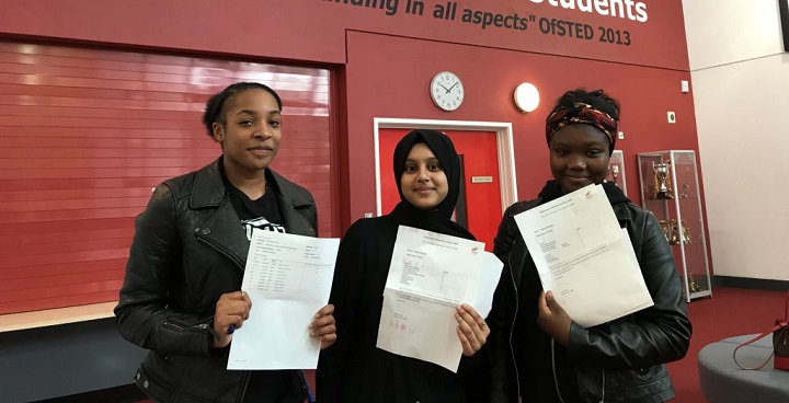 GGSE students Nakaira-Satchwell-Tanjia-Rahman-Feyi-Balogun collect their results at Lilian Balylis School 23/8/18