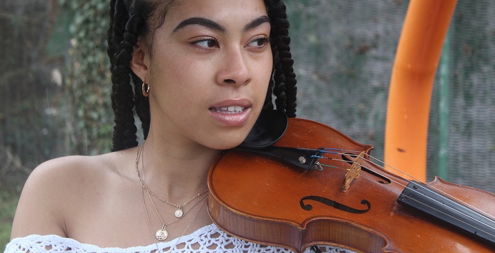Kemi Music performs at Herne Hill Music Festival