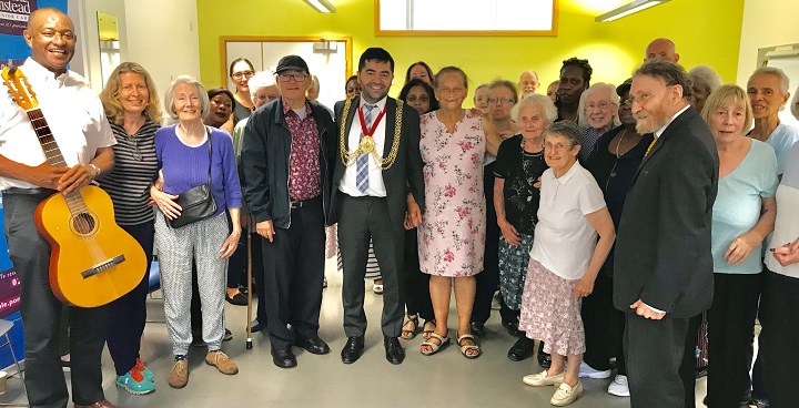 Mayor of Lambeth Cllr Ibrahim Dogus visits the Sunflower café at Gracefield Gardens)