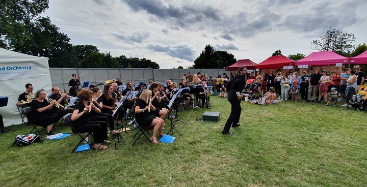 Lambeth Wind Orchestra playing in the open air