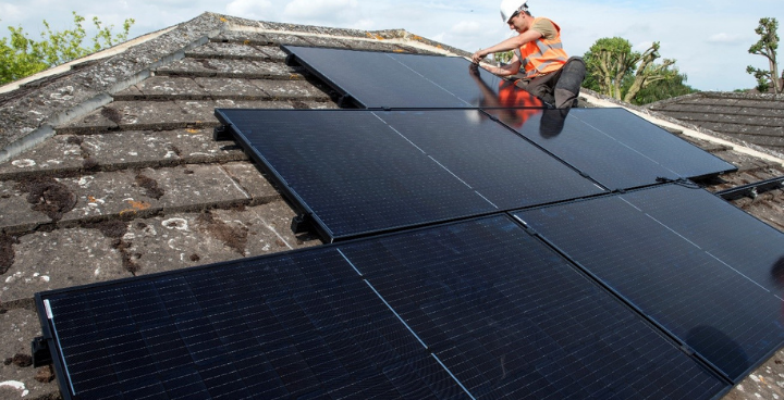Scheme launched to help Lambeth residents install solar power