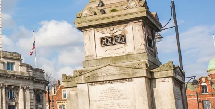 Henry Tate Memorial, Windrush Square