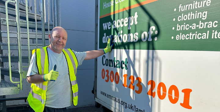 Lambeth Council and Emmaus launch free reusable bulky collections