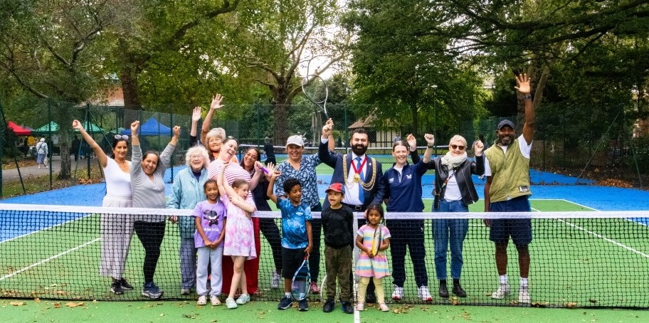 Lambeth: Myatts Field Park tennis courts reopen after renovation