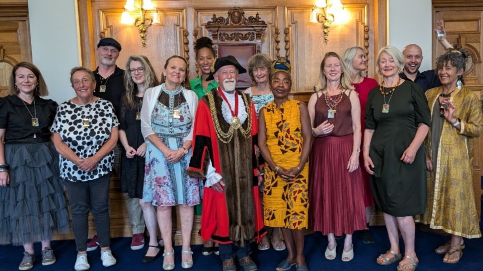 2025’s new graduates of Morley College’s Lambeth Tour Guides evening classes with the Mayor of Lambeth & Vice Chair of the Lambeth Tour Guides Association Sonia Winifred Photo: Nicky Somerville-Jones