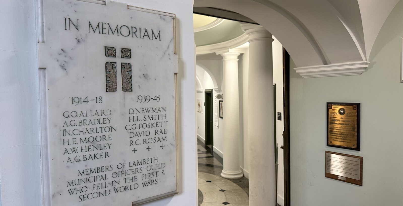 Lambeth Town Hall plaques